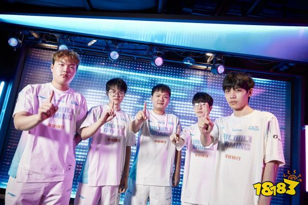 深圳在防守 深圳在防守